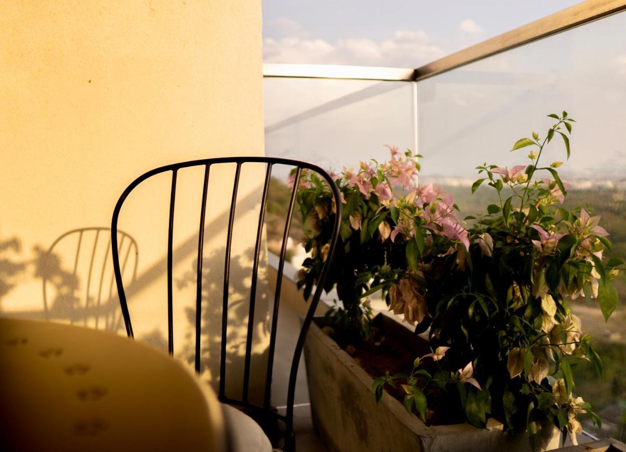 Bridge Service Apartment Hyderabad Exterior foto